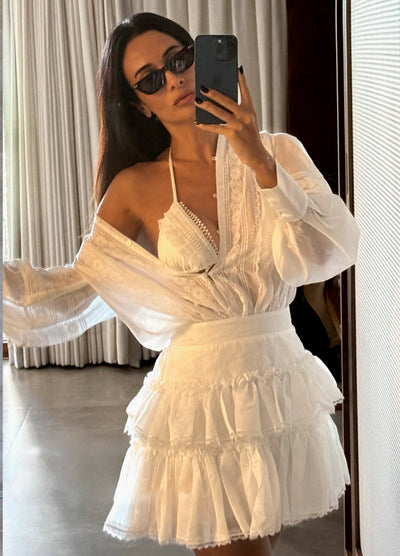 Modelo vestindo roupa