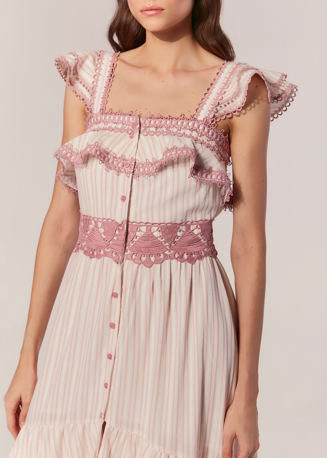 VESTIDO LONGO COM BABADOS LISTRADO ALBA