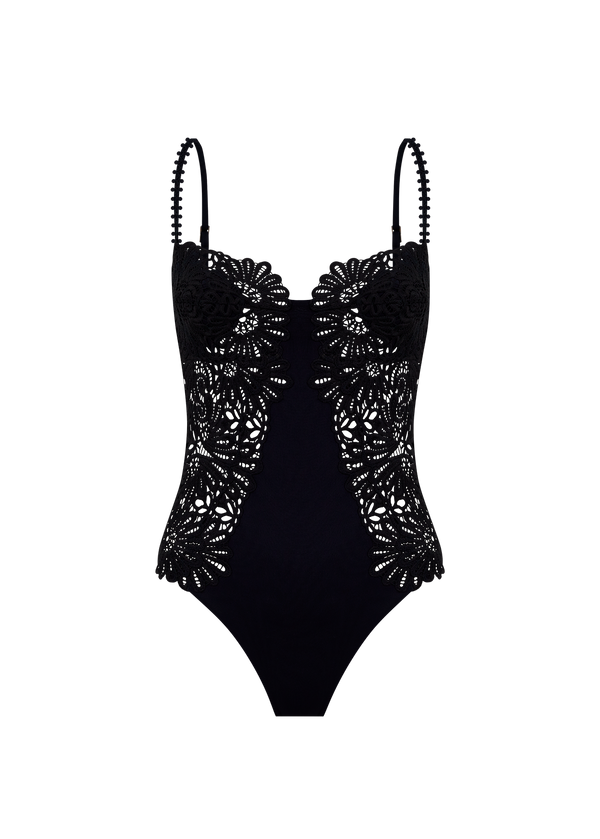 MAIO RECORTE COSTAS PEDRA