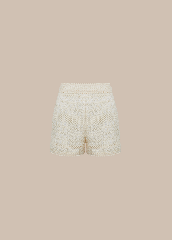 SHORTS CURTO ALINHAVO