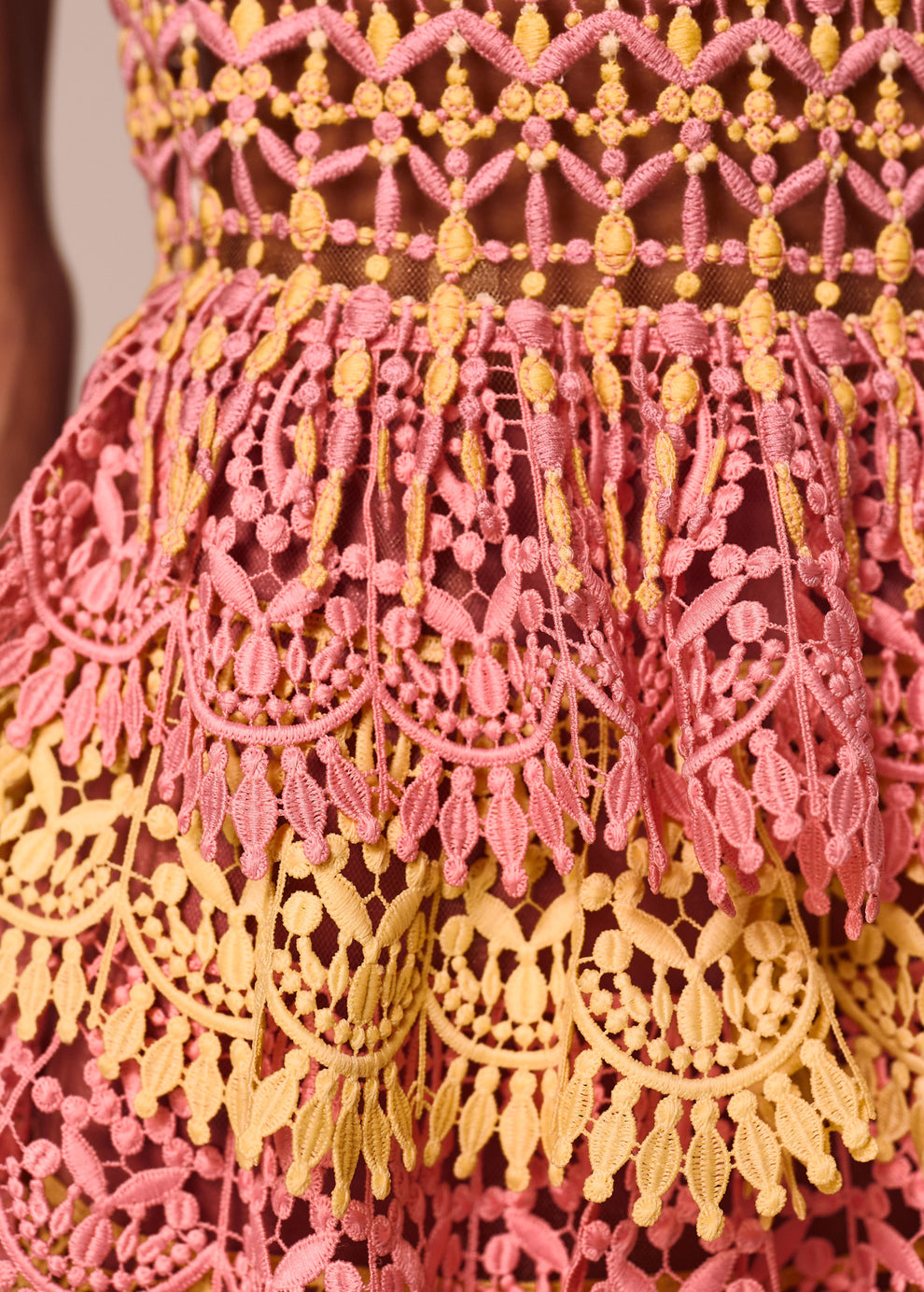 ROSA COM AMARELO