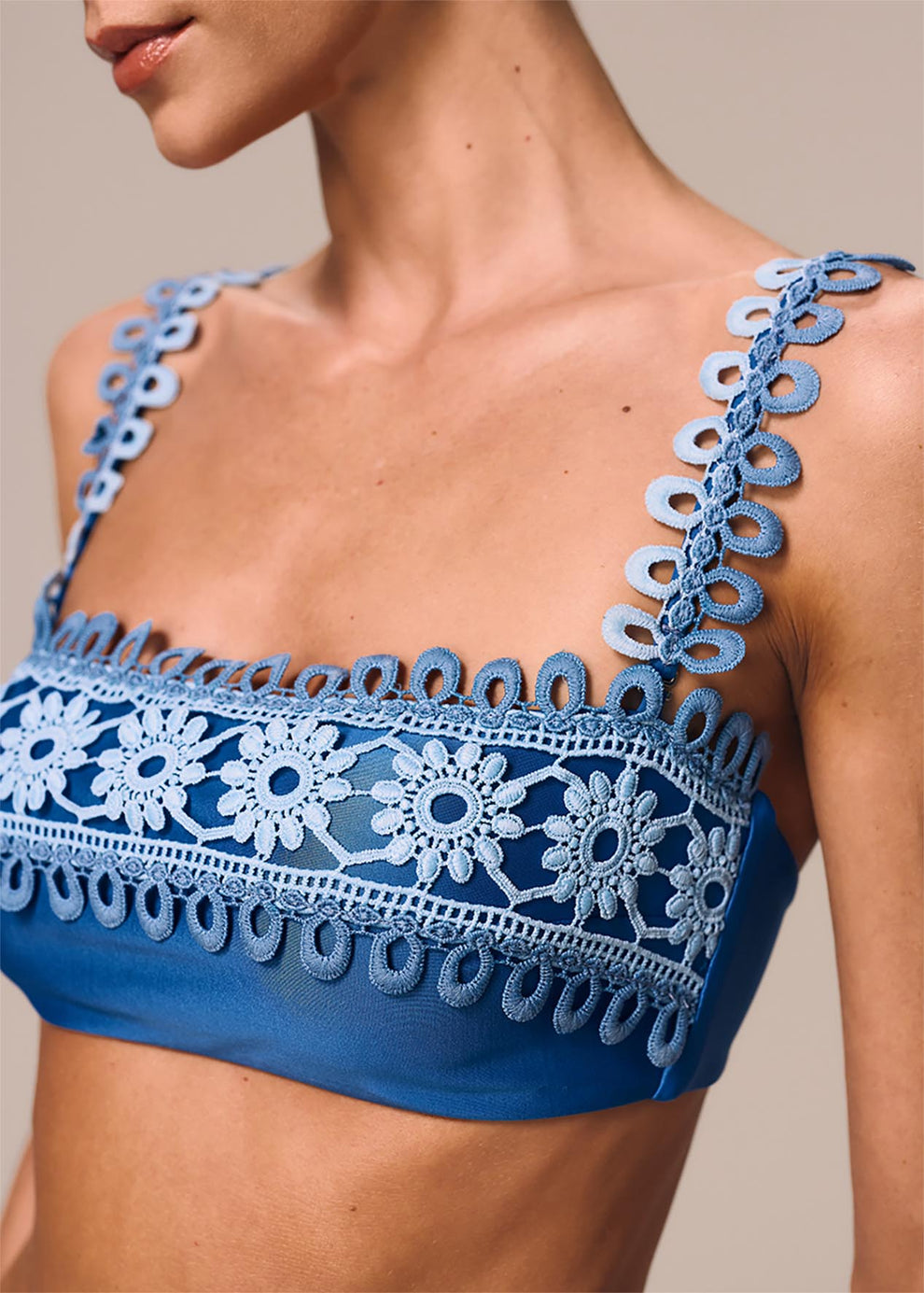 TOP BANDEAU COM ALCAS CAMMINO