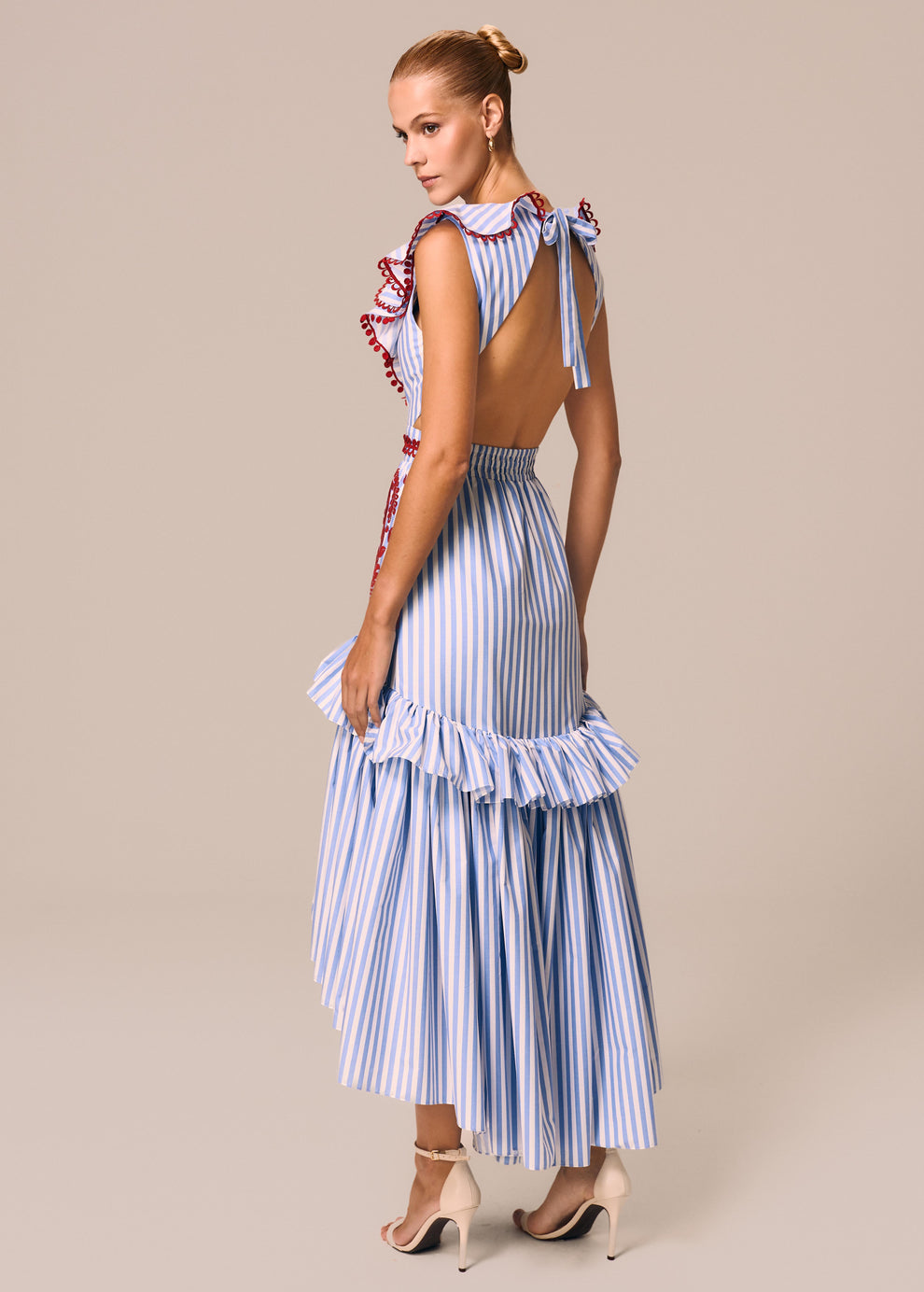 VESTIDO MIDI RECORTES RINATA