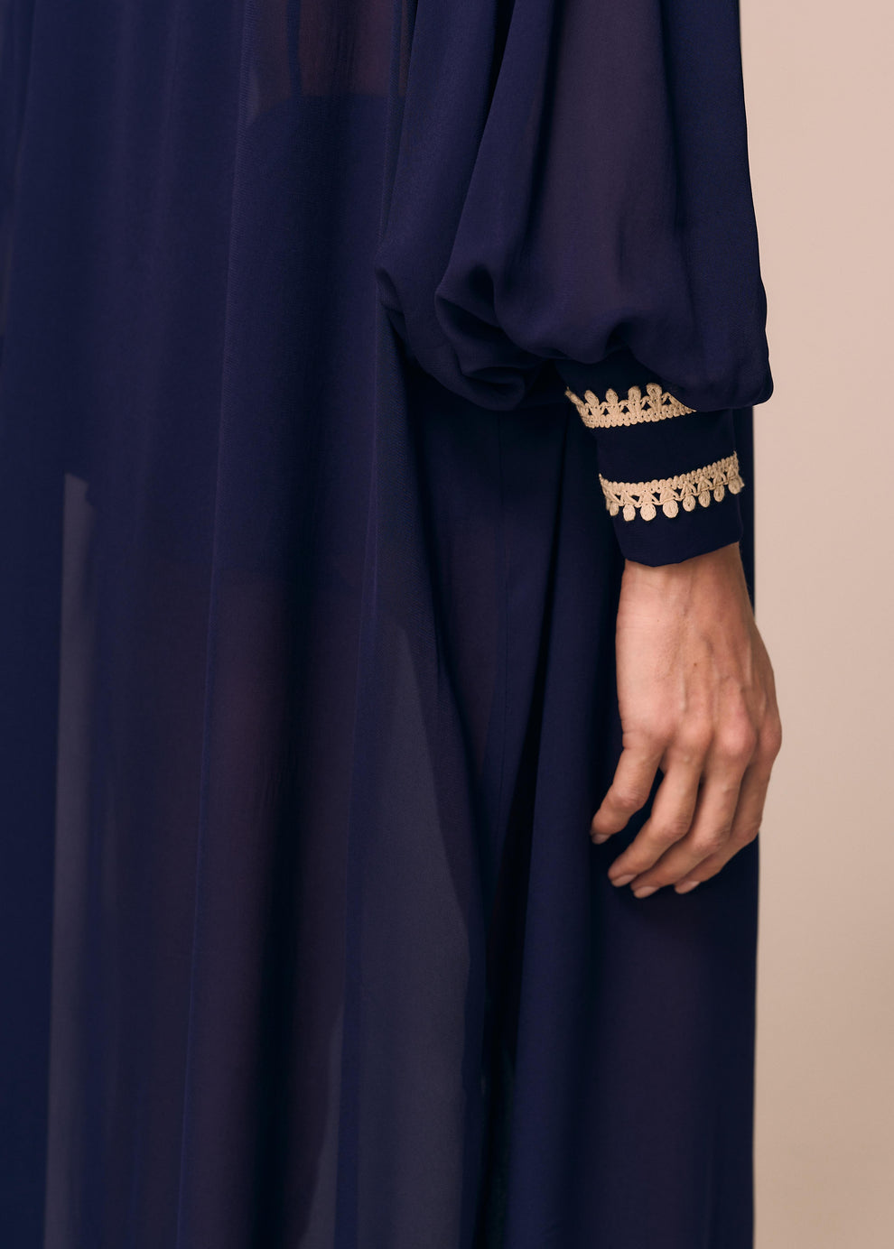 KAFTAN  RECORTE OMBRO VELATO