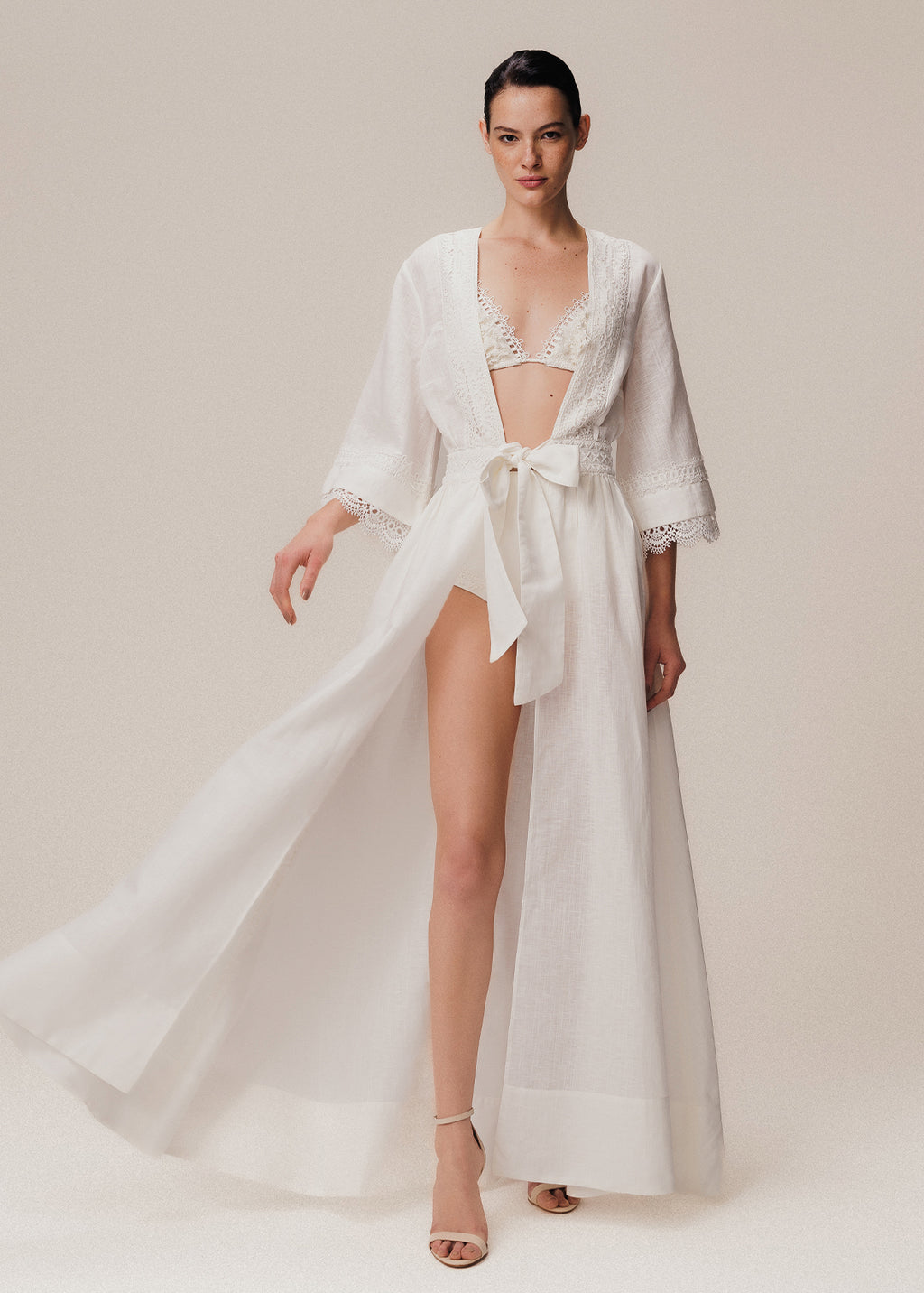 OFF WHITE