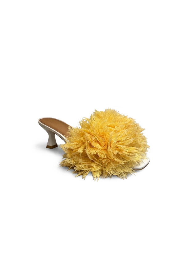 SANDALIA PENAS DE FLORES