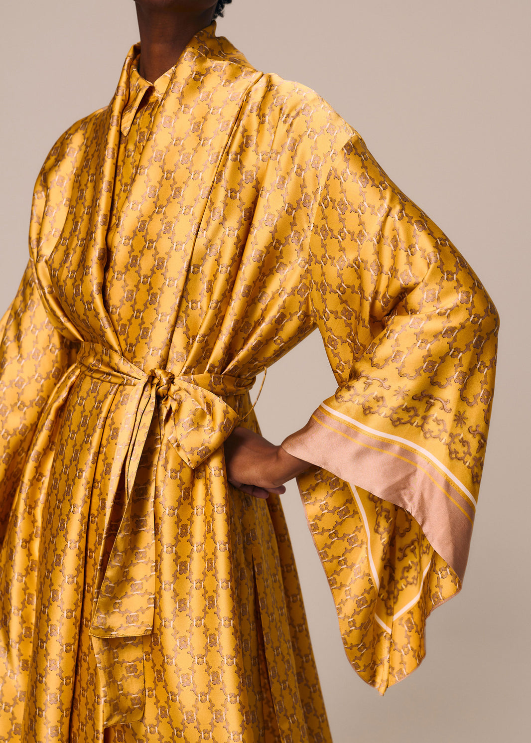 KIMONO LONGO COM FAIXA SOL