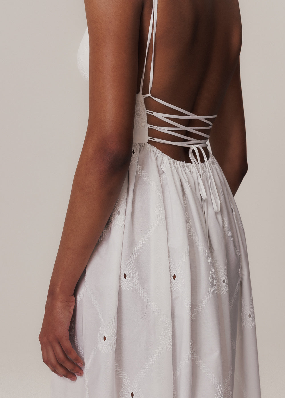 OFF WHITE