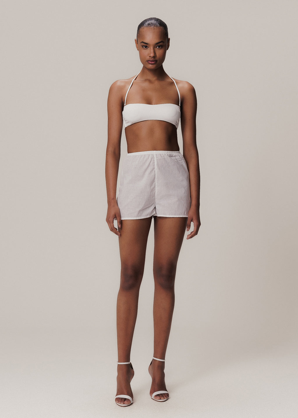 SHORT CURTO BASICO