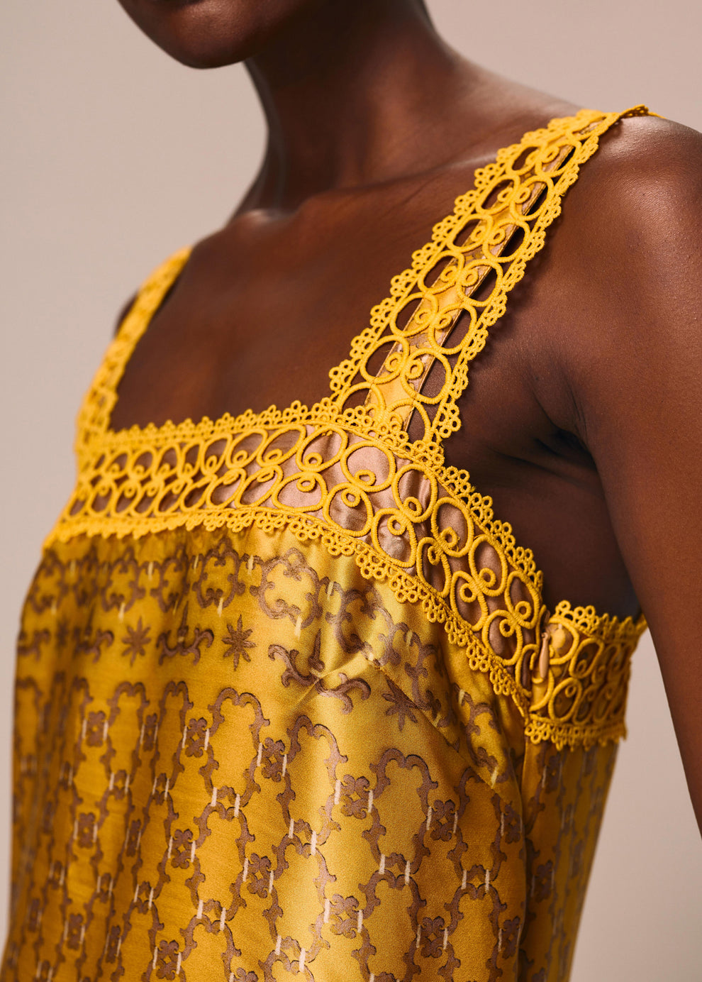 VESTIDO CURTO SOL