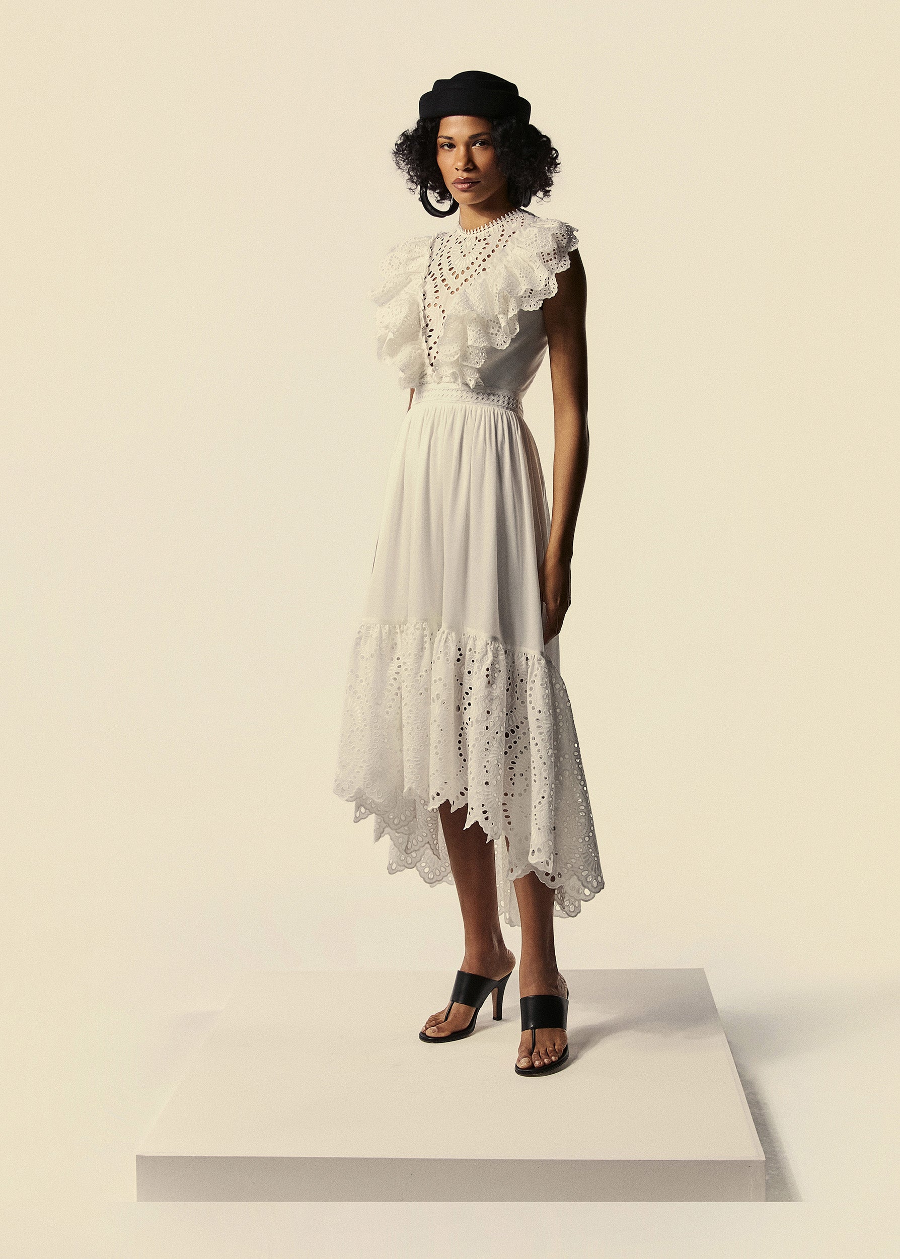 Vestido Midi Mullet c/ Babado Branco Lumina | LA GEA – La Gea