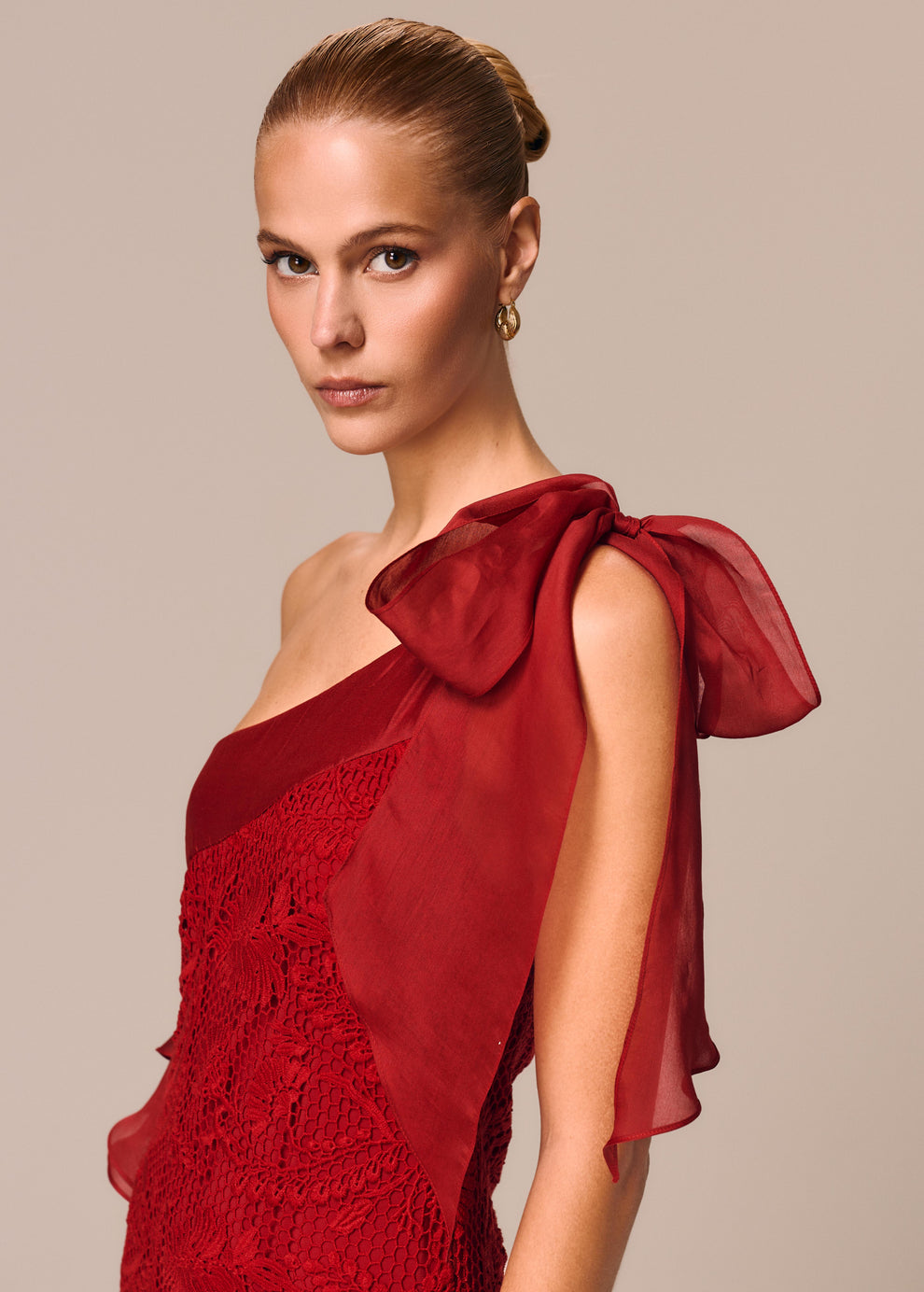 VESTIDO ASSIMETRICO COM BABADOS RADICE