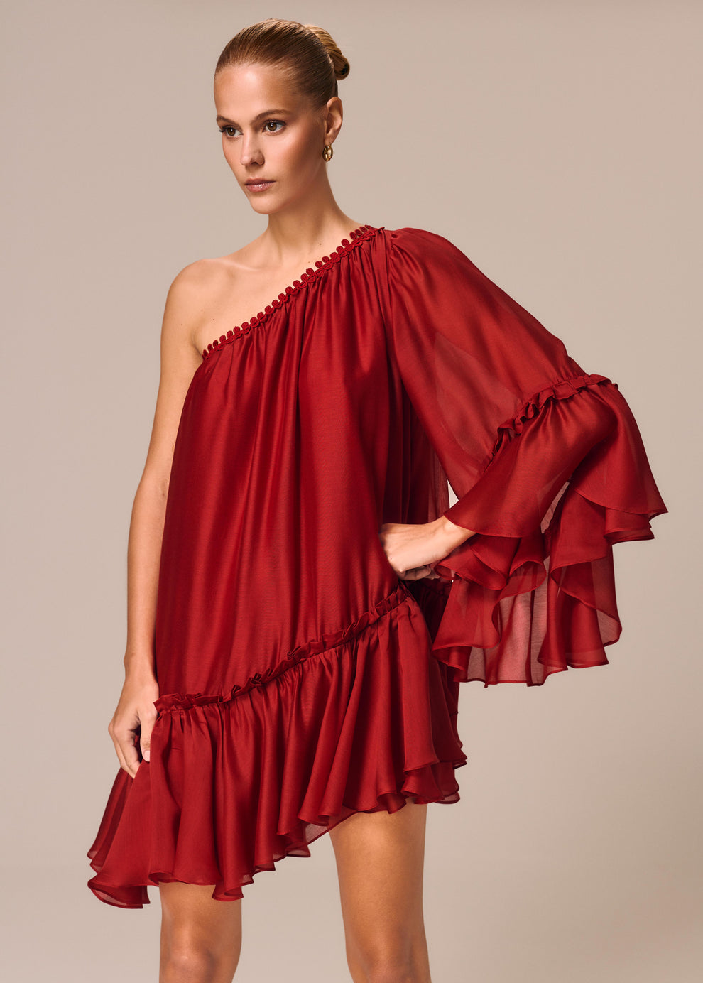 VESTIDO OMBRO SO COM BABADOS DESIDERIO