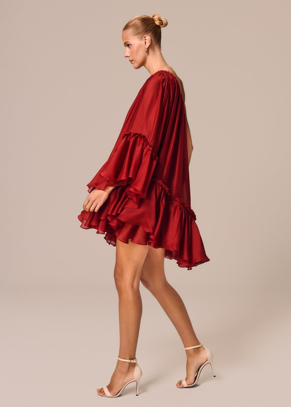 VESTIDO OMBRO SO COM BABADOS DESIDERIO
